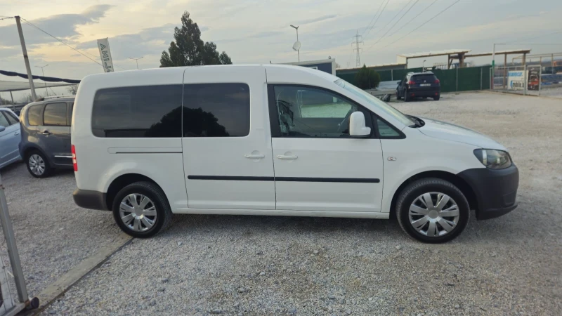 VW Caddy Макси.Пътник.2013г.Отлична, снимка 4 - Автомобили и джипове - 52553968