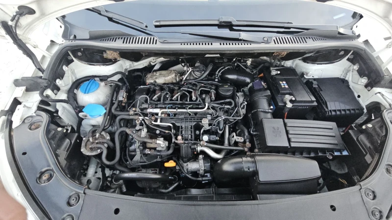 VW Caddy Макси.Пътник.2013г.Отлична, снимка 15 - Автомобили и джипове - 52553968