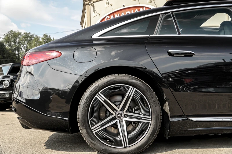 Mercedes-Benz EQS CARFAX* АВТОФИНАНСИРАНЕ* БЕЗ ПЪРВОНАЧАЛНА ВНОСКА* , снимка 7 - Автомобили и джипове - 52909625