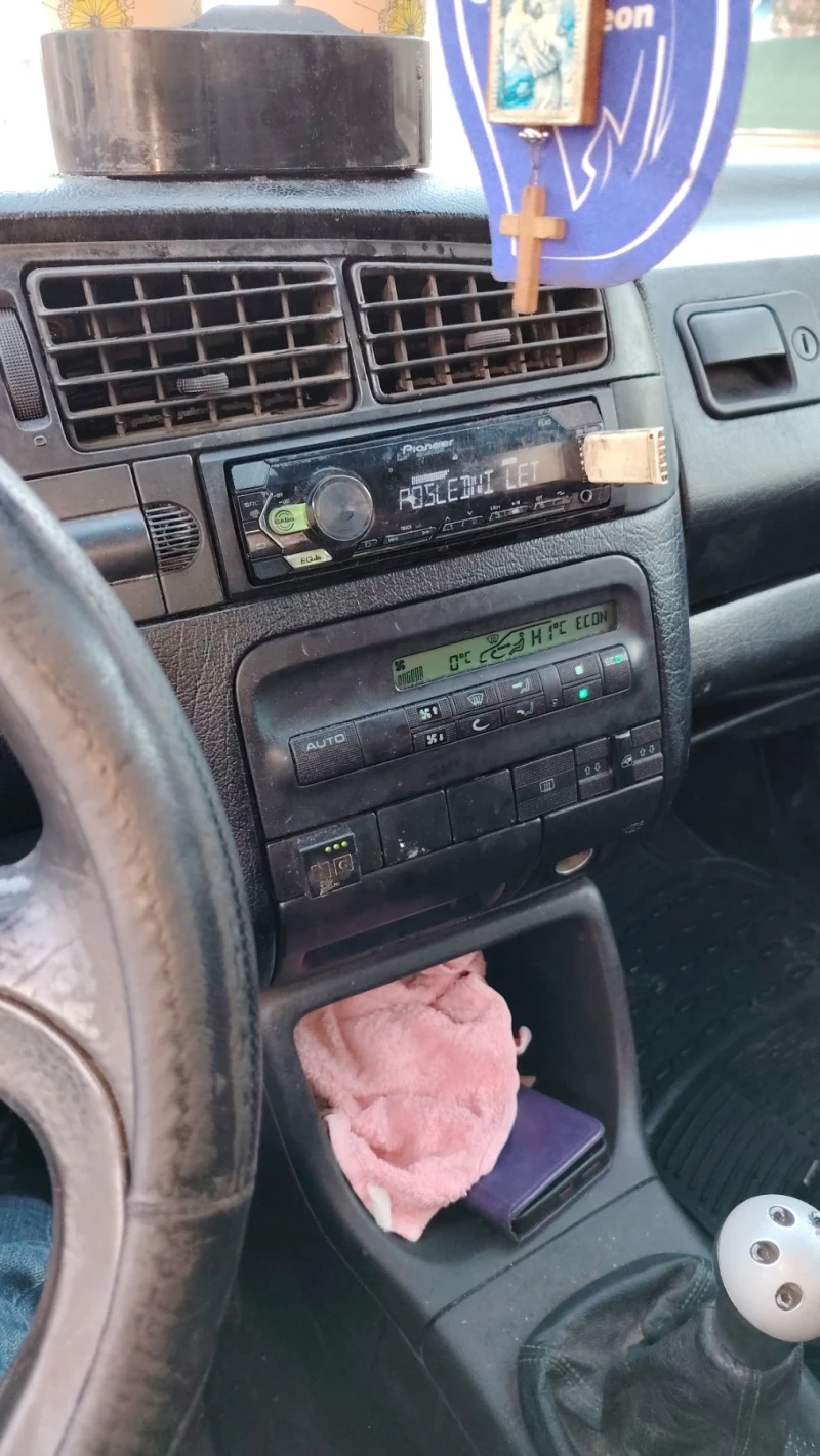 VW Golf Golf 3 Gti 2000 150 коня, снимка 4 - Автомобили и джипове - 53144827