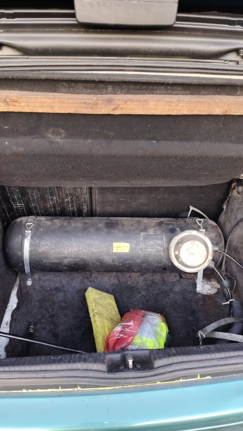 VW Golf Golf 3 Gti 2000 150 коня, снимка 10 - Автомобили и джипове - 53144827