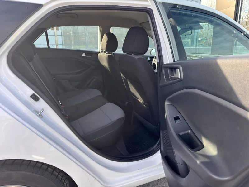 Hyundai I20 GB FL, снимка 15 - Автомобили и джипове - 53324155