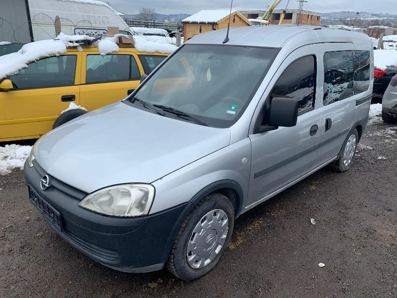 Opel Combo 1.6i,EcoM,CNG,97кс.,2010г., снимка 3 - Автомобили и джипове - 35963597