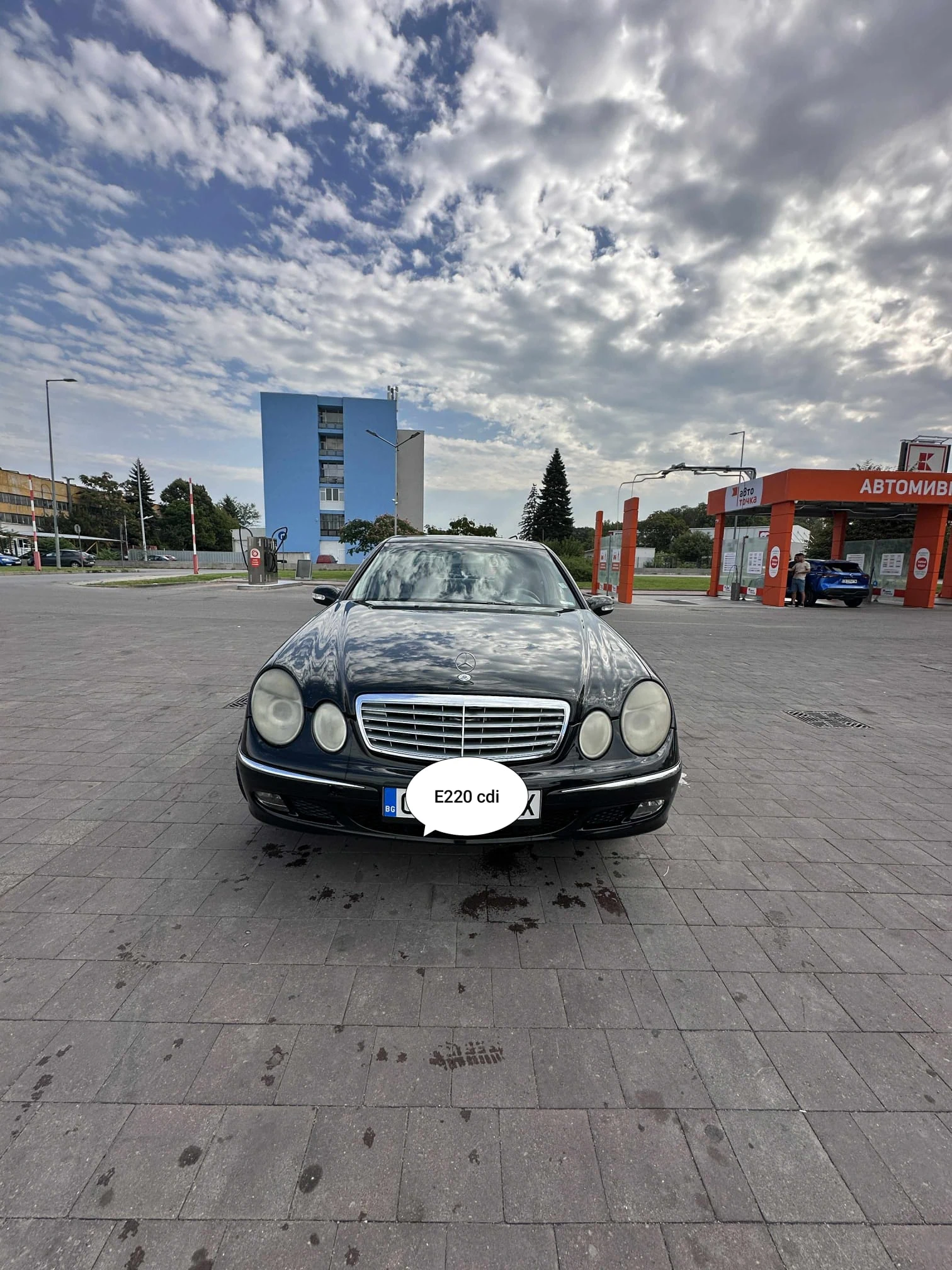 Mercedes-Benz E 220, снимка 1