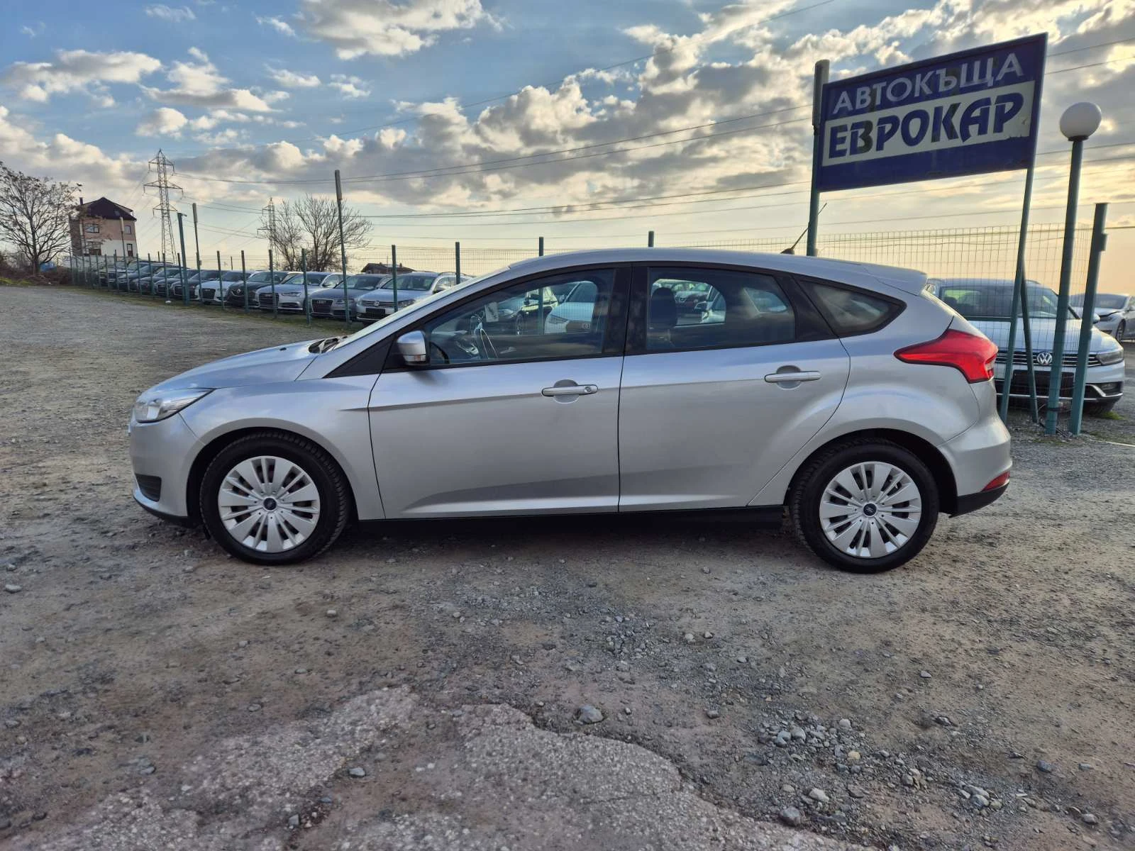 Ford Focus 1.0i Ecoboost - изображение 2