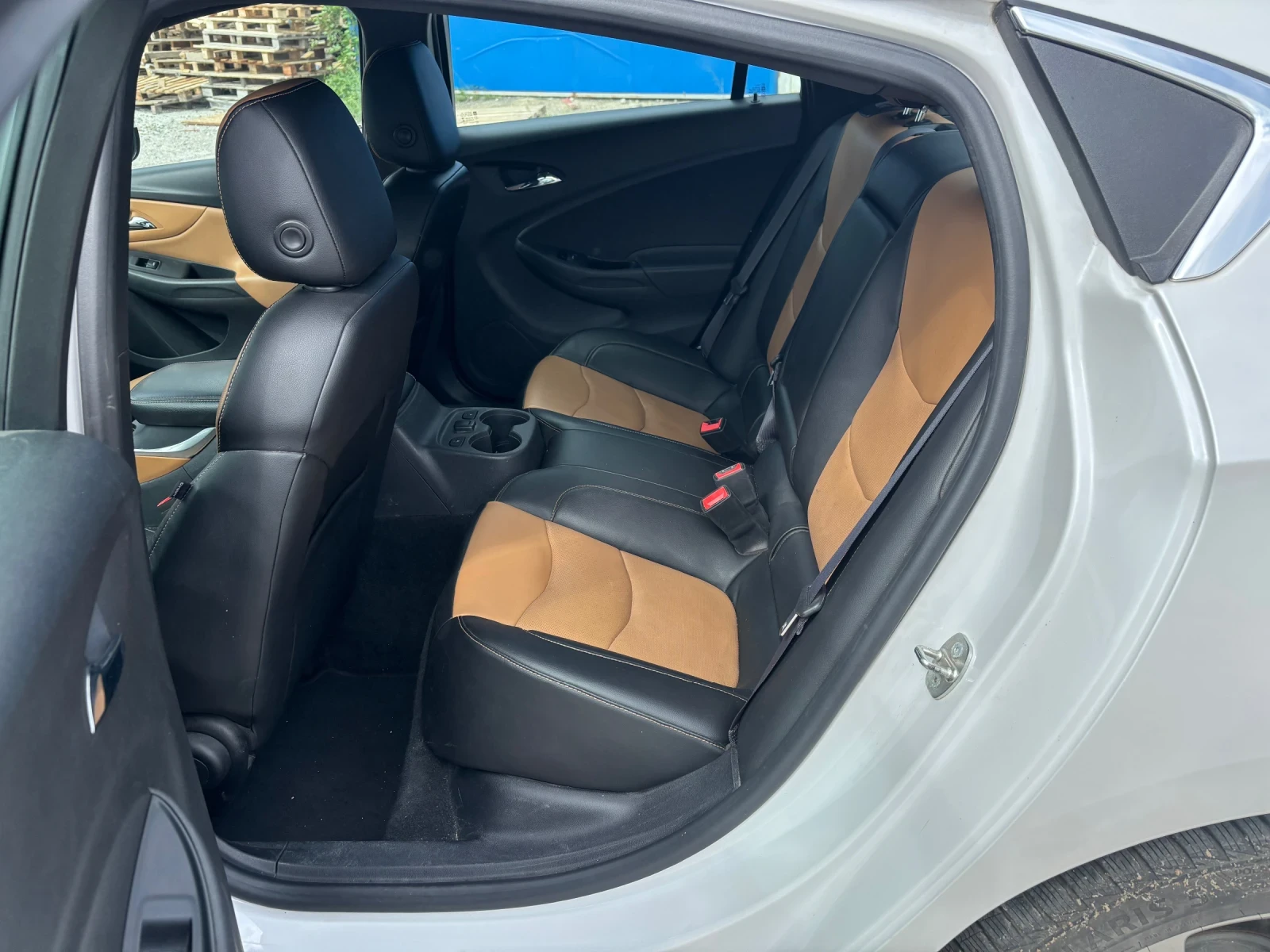 Chevrolet Volt Premier - изображение 5