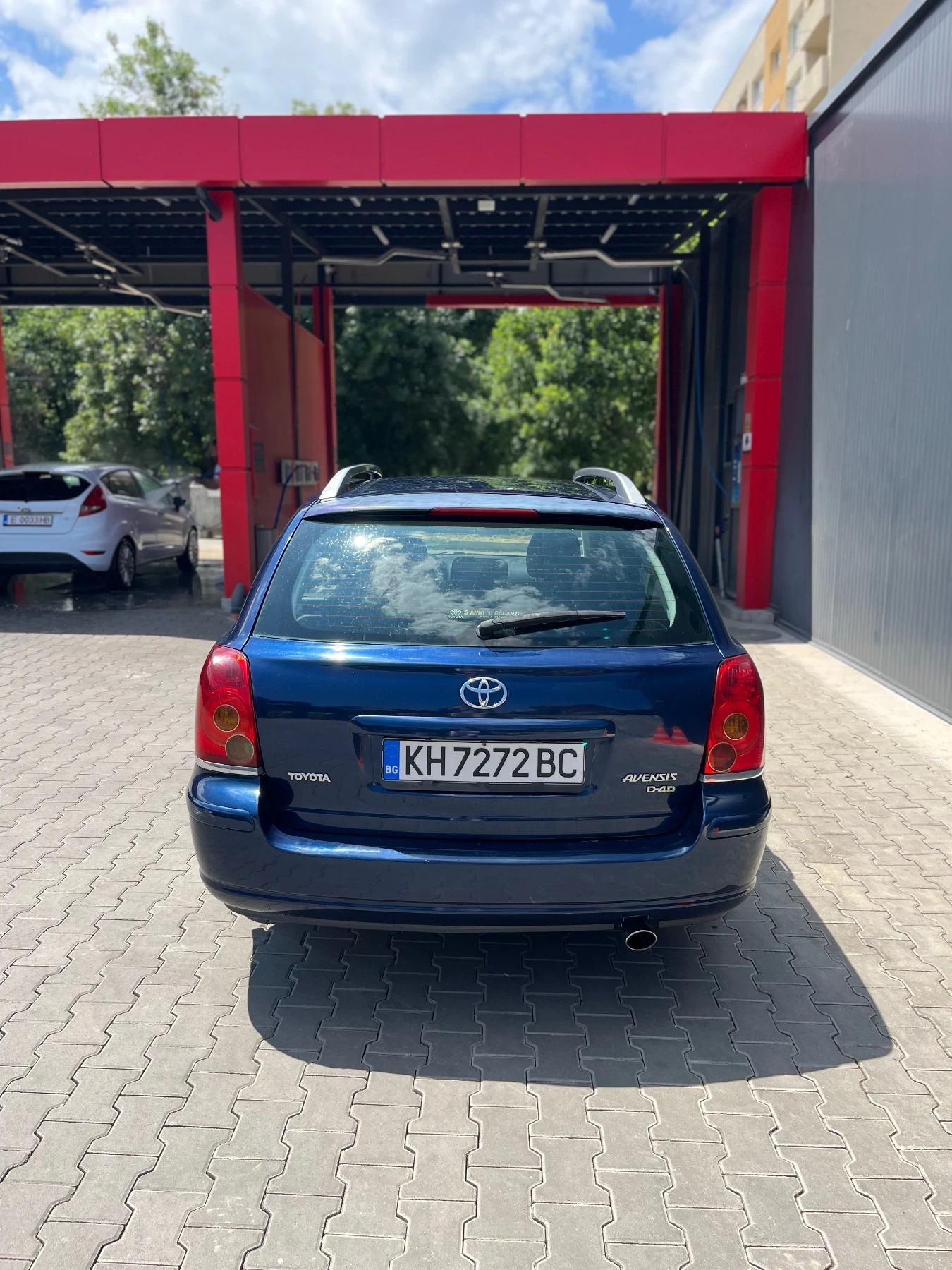Toyota Avensis D4D 2.0d - изображение 6