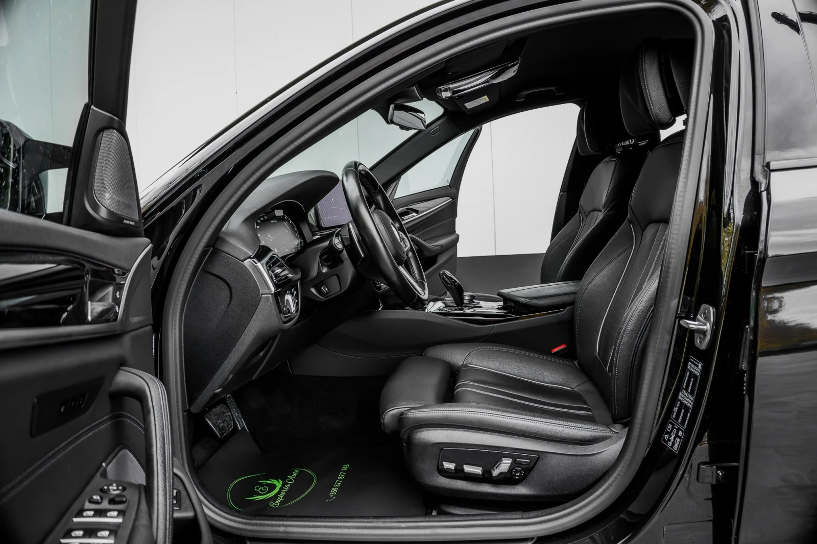 BMW 550 I* X-DRIVE* 3xTV* M-SPORT* HARMAN* LASER* DIGITAL* - изображение 9