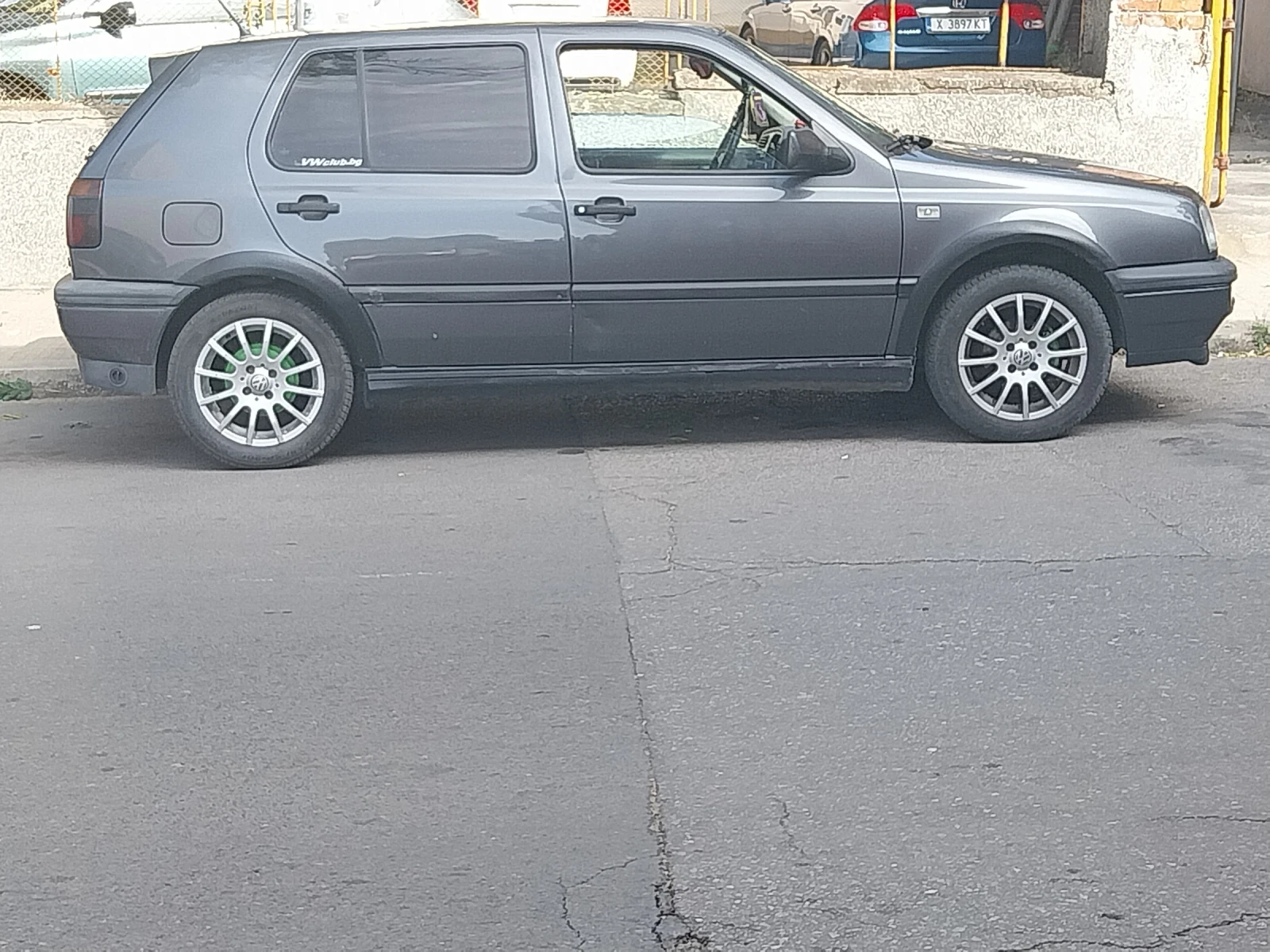 VW Golf 1.8 | Mobile.bg   1