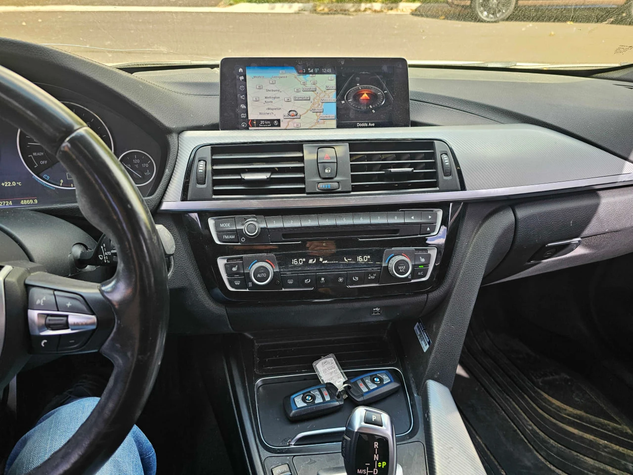 BMW 330 * АВТО КРЕДИТ* ЦЕНА ДО БГ * СЕРВИЗНА ИСТОРИЯ *  - изображение 7