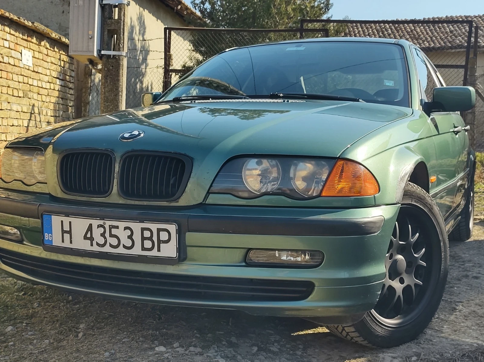 BMW 318  - изображение 6