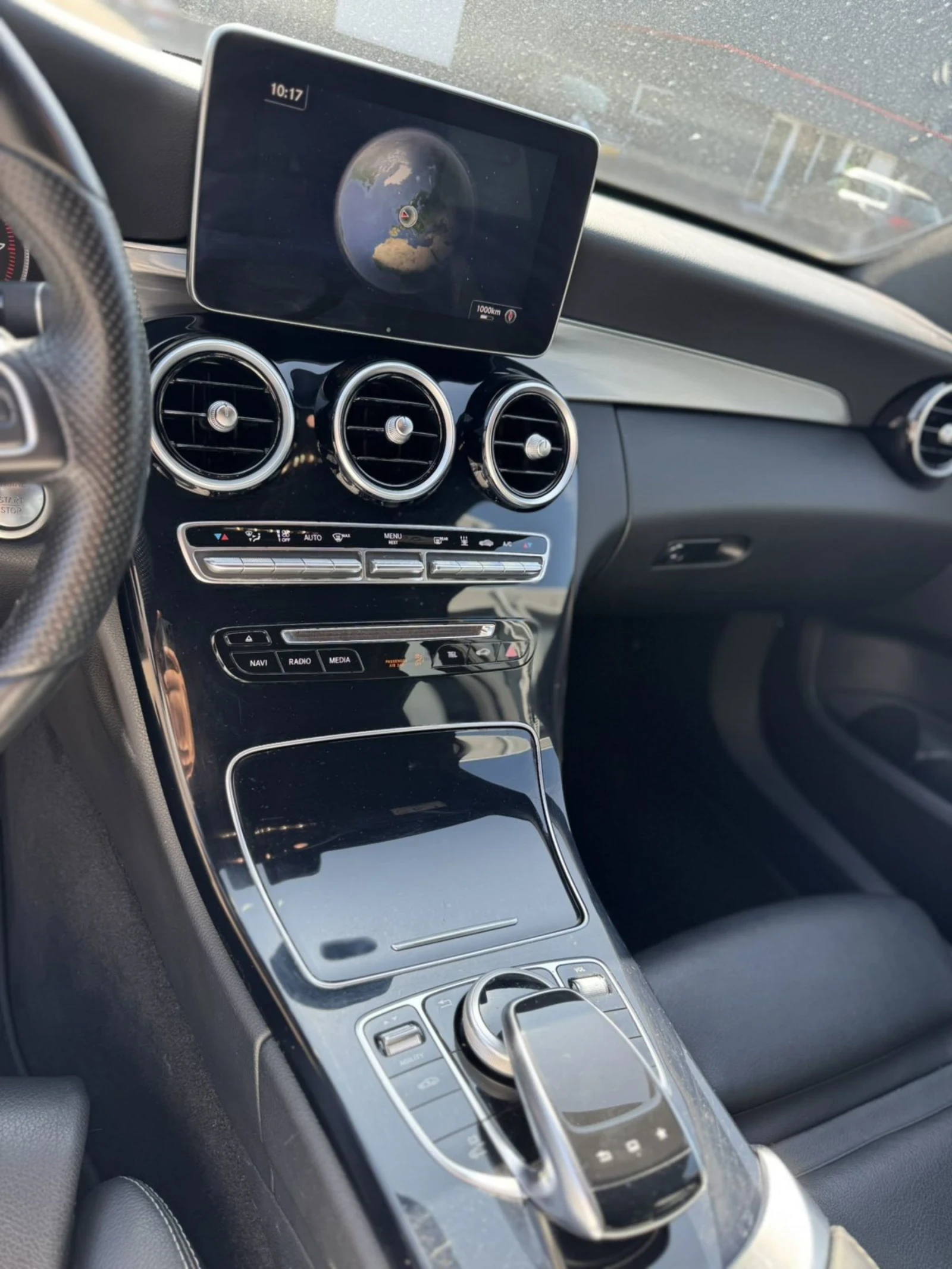 Mercedes-Benz C 350 e - изображение 8