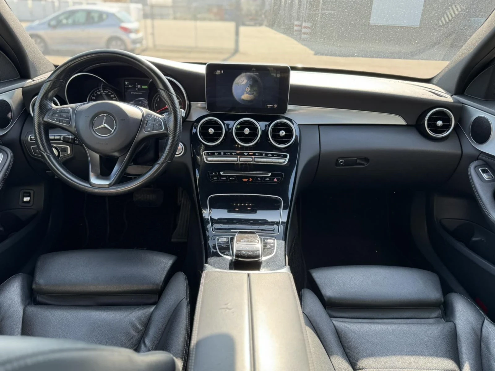 Mercedes-Benz C 350 e - изображение 9