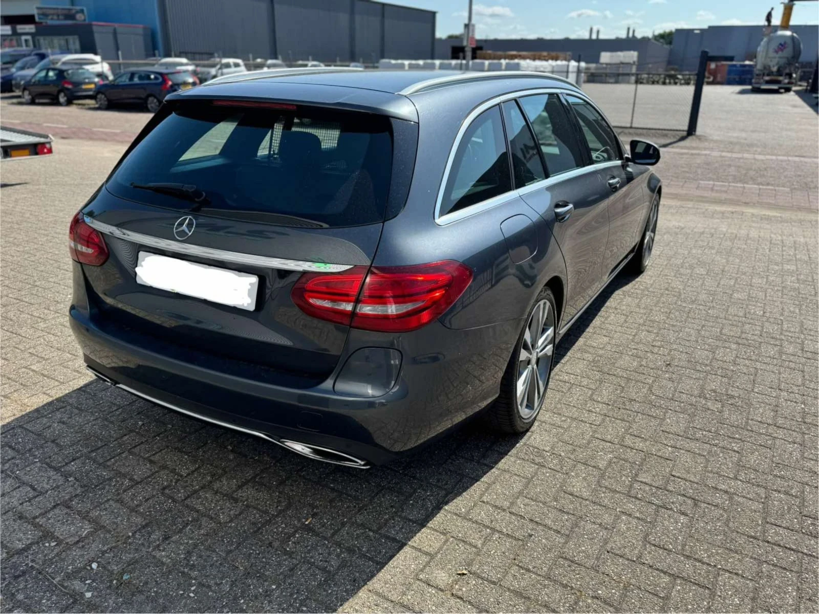 Mercedes-Benz C 350 e - изображение 3