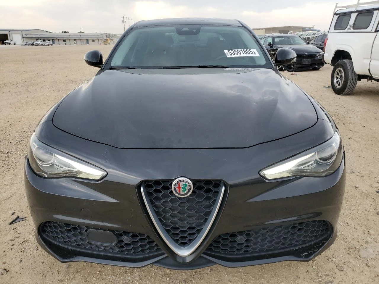 Alfa Romeo Giulia Ti Q4 280кс * Възможност за Лизинг*  - изображение 5