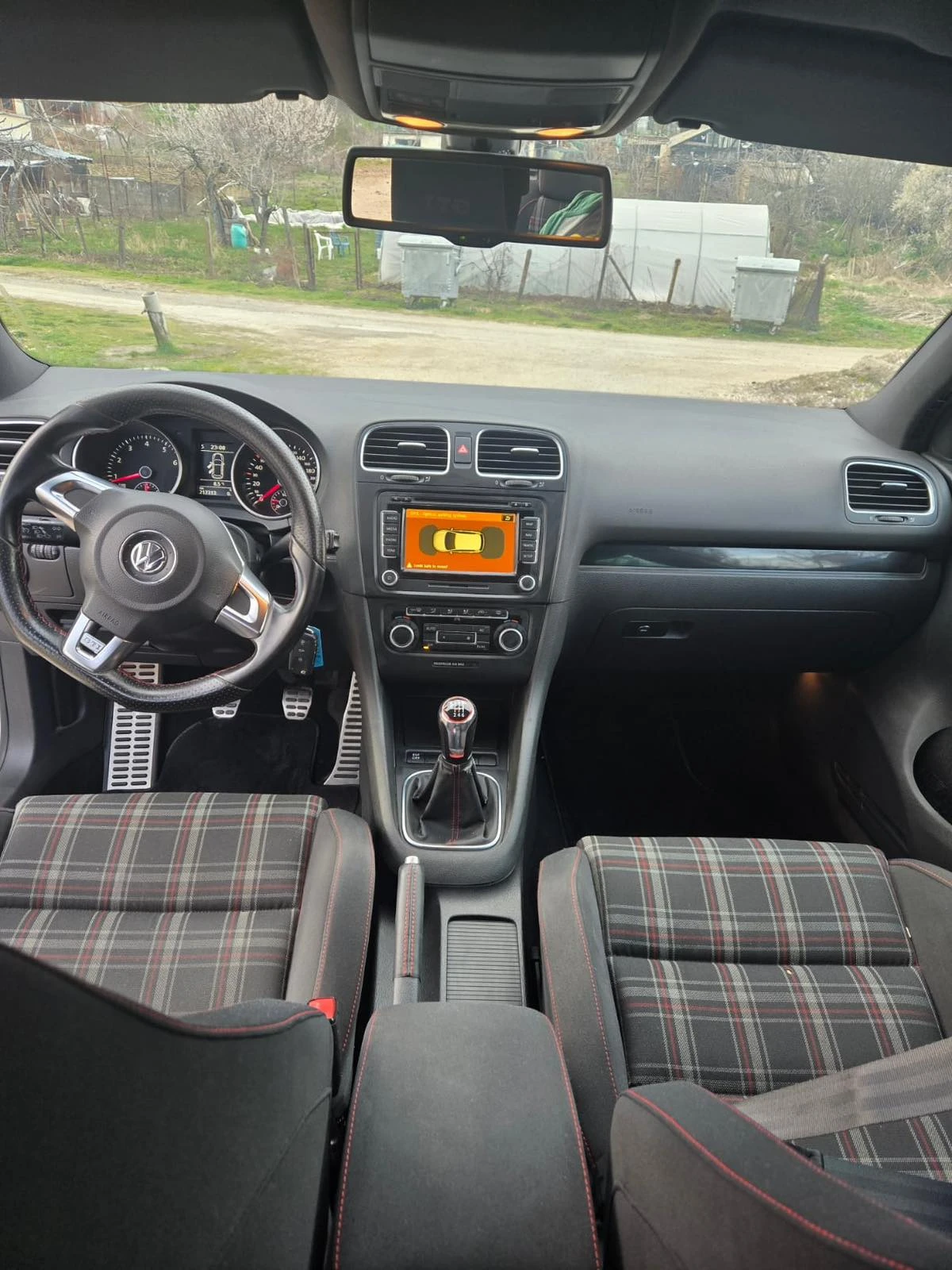 VW Golf 6 GTI 2.0TSI, снимка 9 - Автомобили и джипове - 53939488