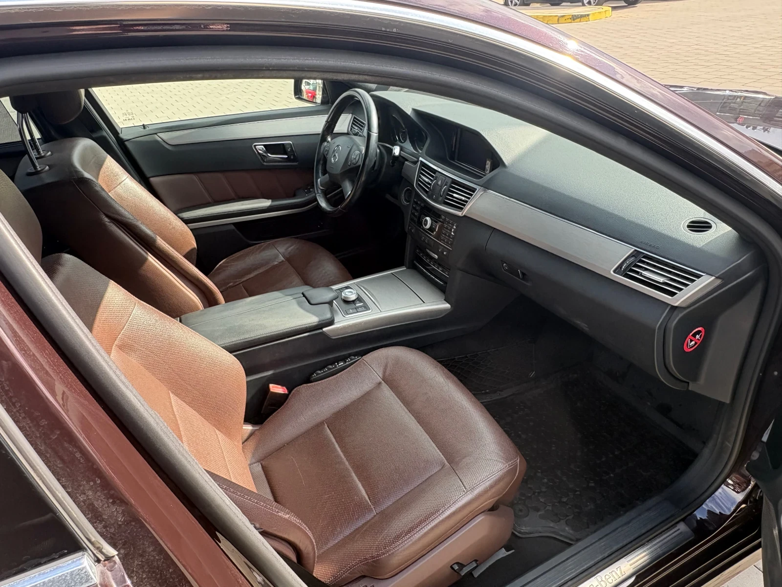 Mercedes-Benz E 350 CDI Avangarde, снимка 12 - Автомобили и джипове - 53974978