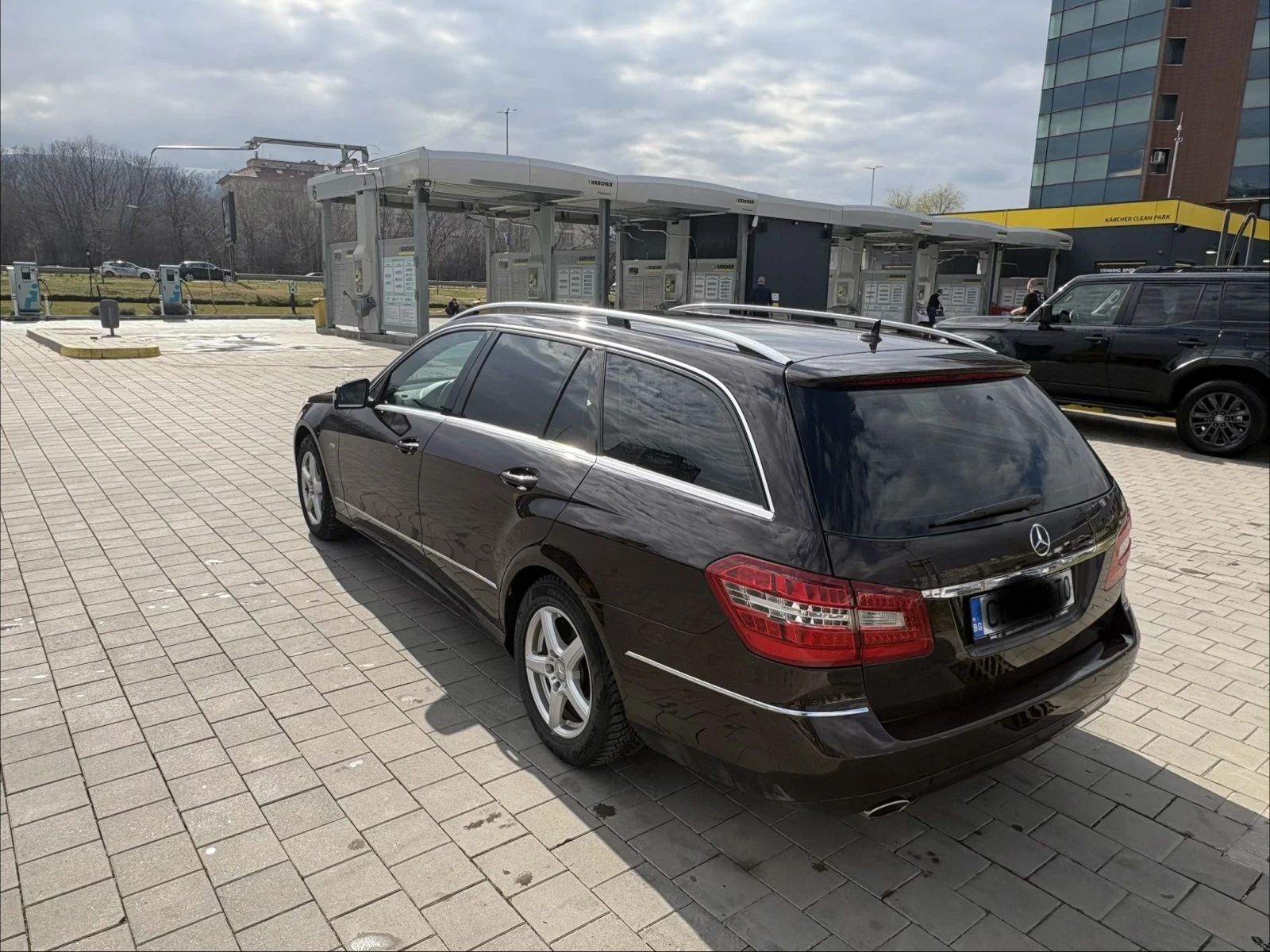 Mercedes-Benz E 350 CDI Avangarde, снимка 6 - Автомобили и джипове - 53974978