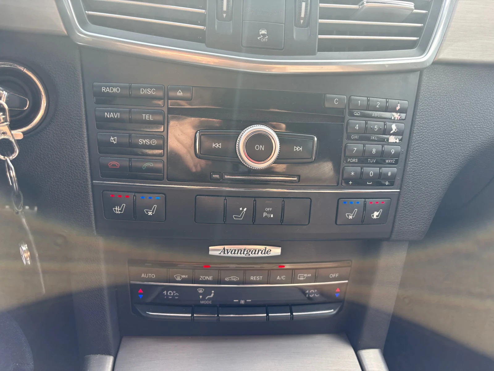 Mercedes-Benz E 350 CDI Avangarde, снимка 14 - Автомобили и джипове - 53974978