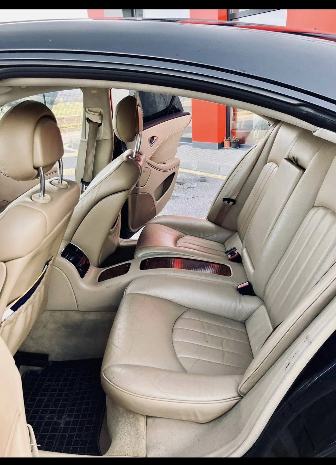 Mercedes-Benz CLS 500, снимка 9 - Автомобили и джипове - 54026137