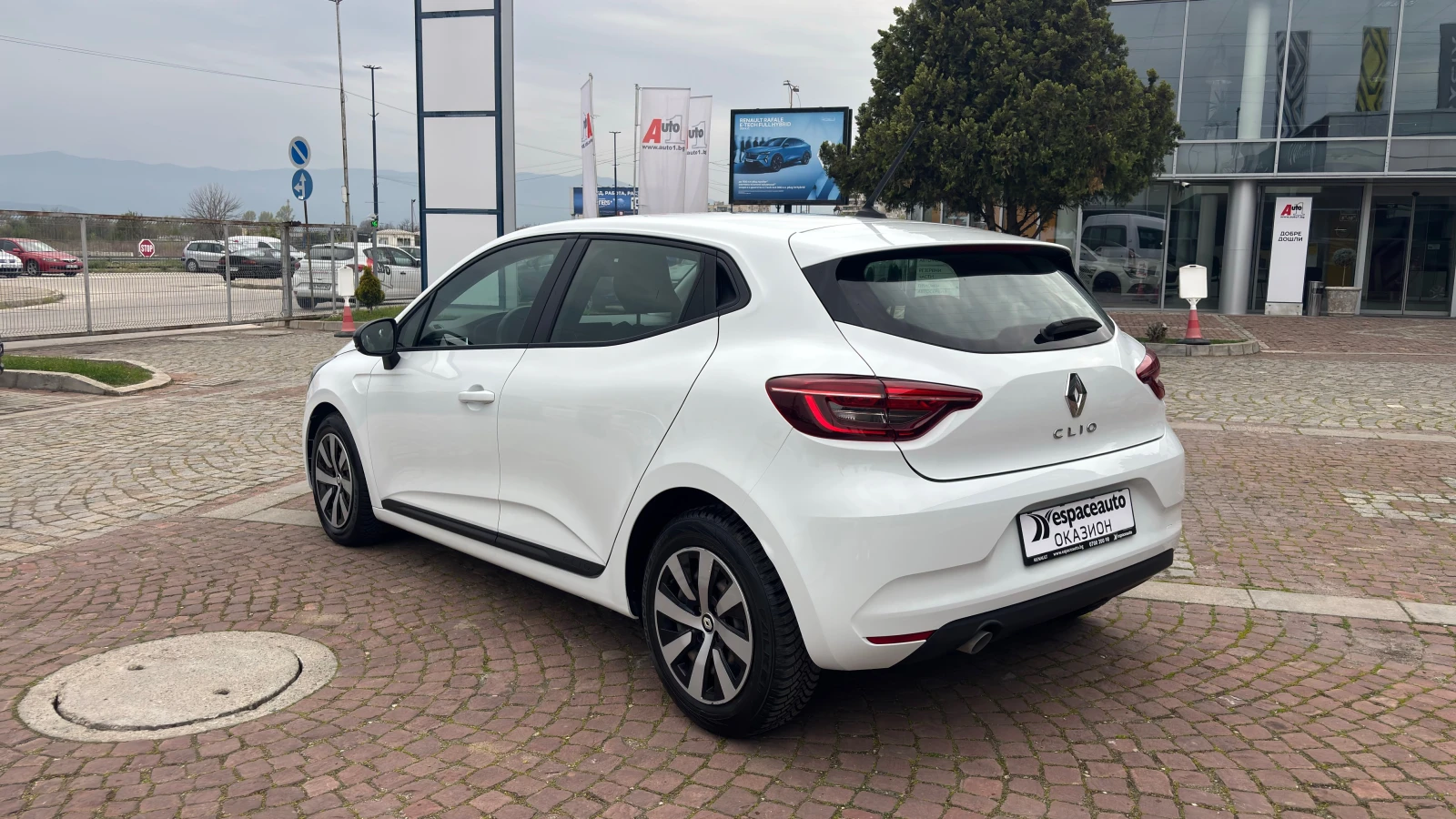 Renault Clio TCe 90 BVM, снимка 7 - Автомобили и джипове - 54429012