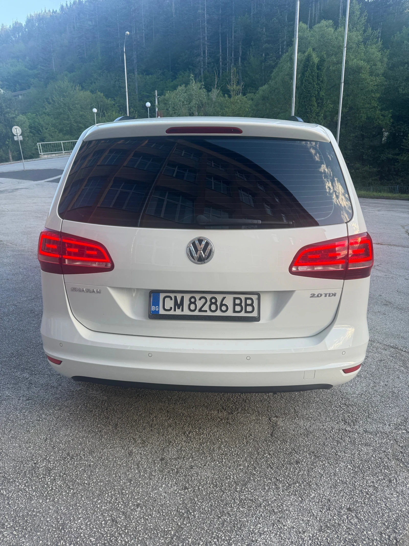 VW Sharan 2.0 TDI Facelift, снимка 5 - Автомобили и джипове - 54722432