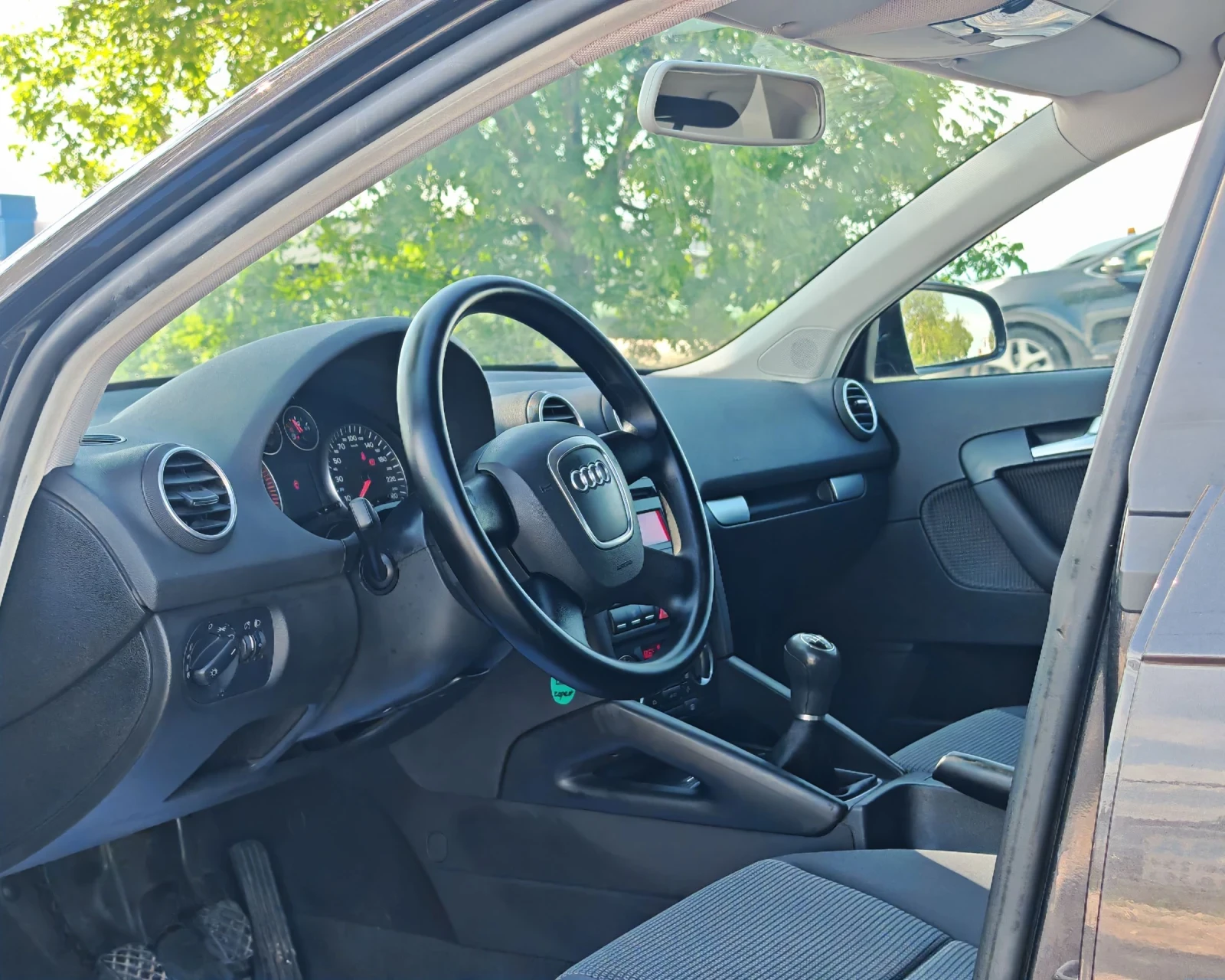 Audi A3 1.9 ДИЗЕЛ 105 К.С. УНИКАЛНО СЪСТОЯНИЕ!!!, снимка 8 - Автомобили и джипове - 54753799