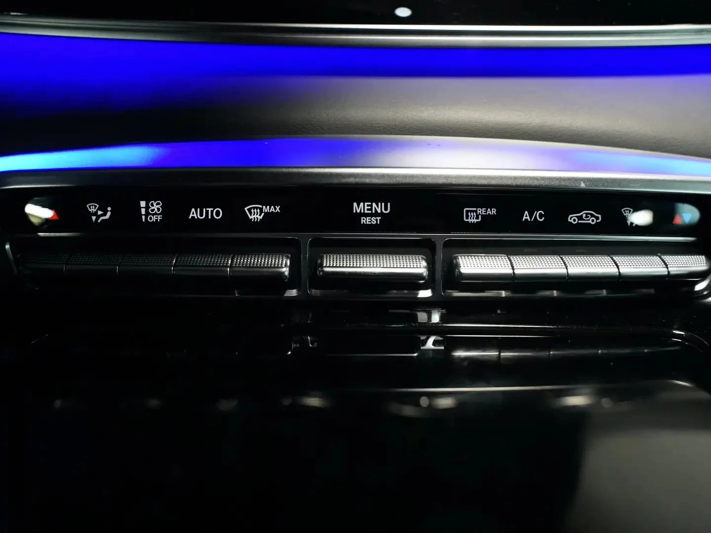 Mercedes-Benz AMG GT 53 | AMG | PREMIUM REAR PKG | BURMESTER | PANO, снимка 14 - Автомобили и джипове - 54850832