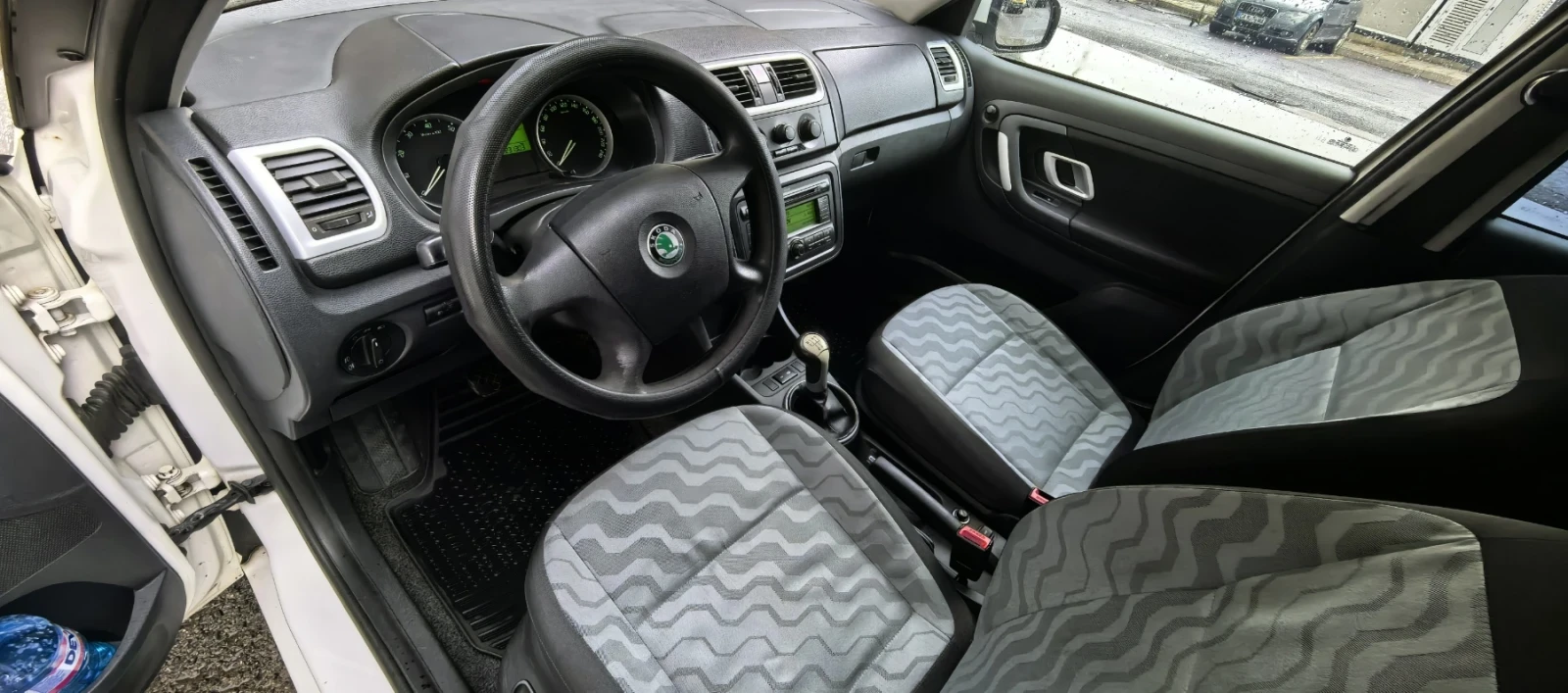 Skoda Fabia, снимка 6 - Автомобили и джипове - 55094535