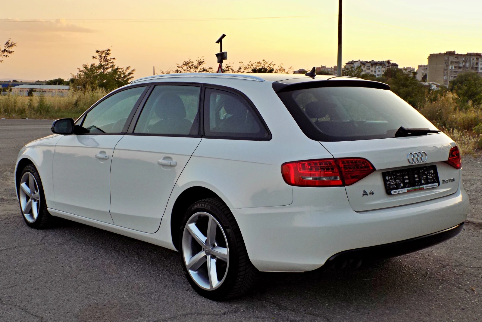 Audi A4 2.0TDI | 143 к.с. | LED & XENON | РЕАЛНИ КМ, снимка 5 - Автомобили и джипове - 55105594