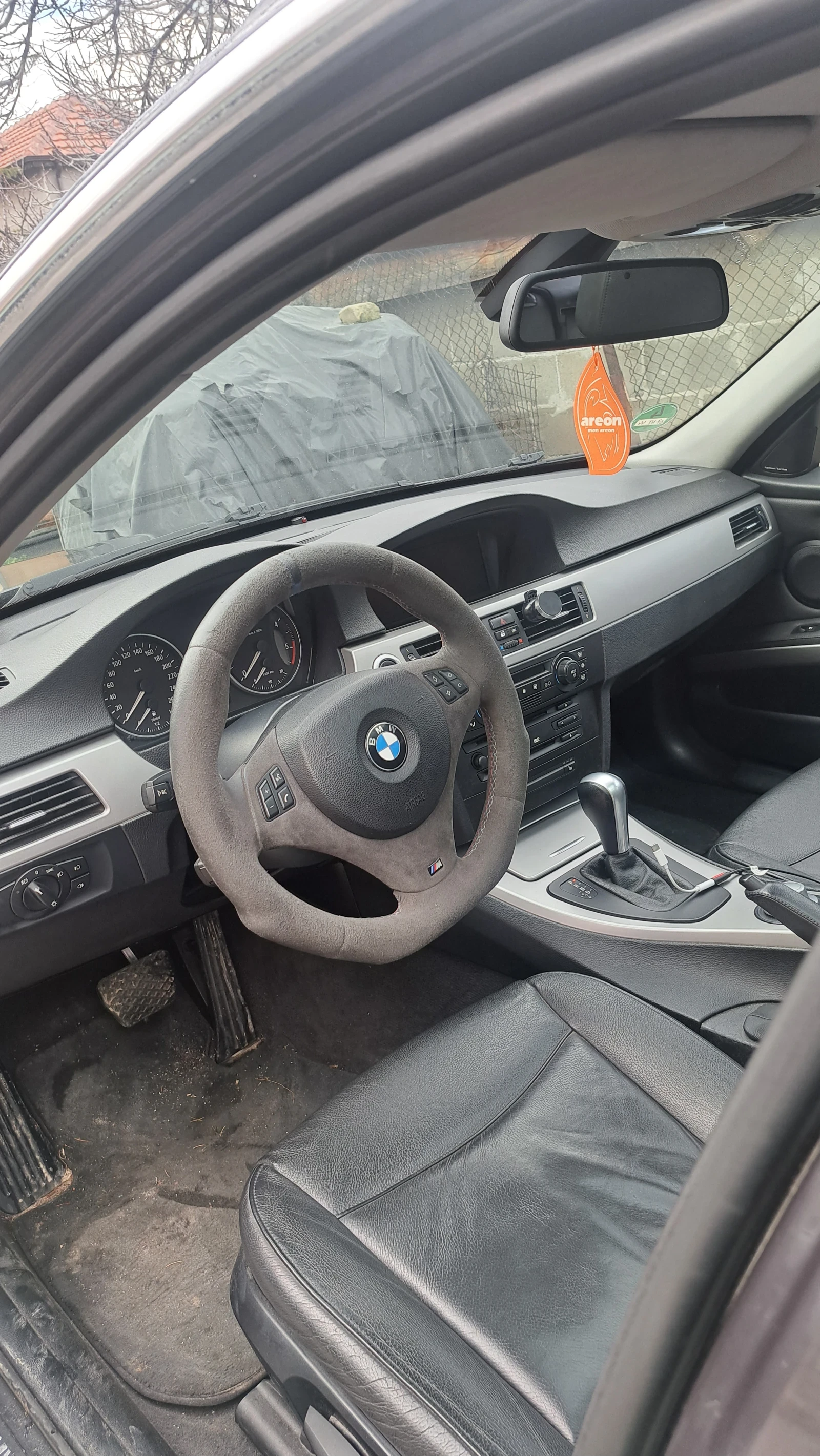 BMW 330, снимка 8 - Автомобили и джипове - 55235026