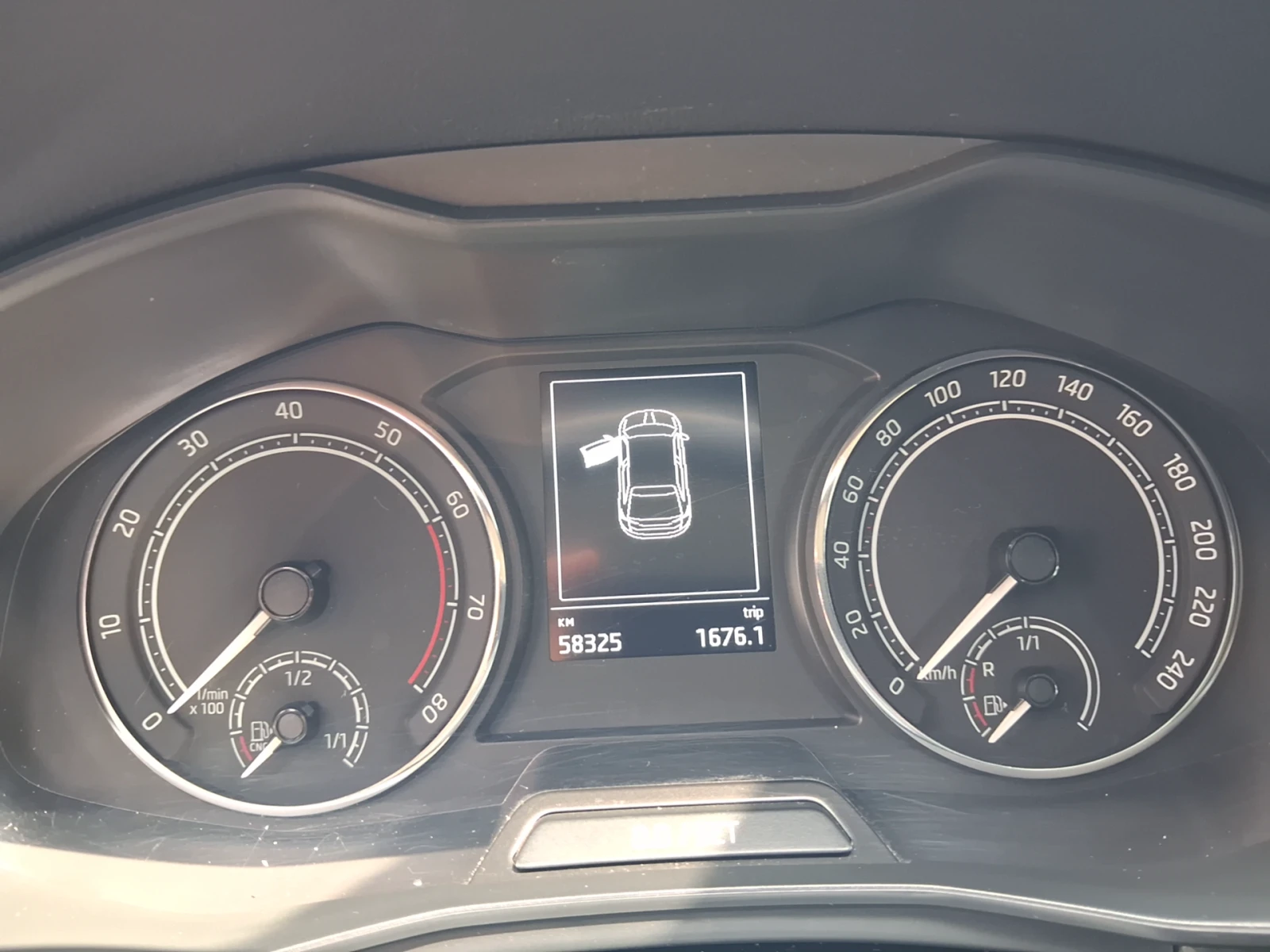 Skoda Scala  ������� 1, 0 TSI , 90 �.�., 6M, G-Tec | Mobile.bg � ����������� 10