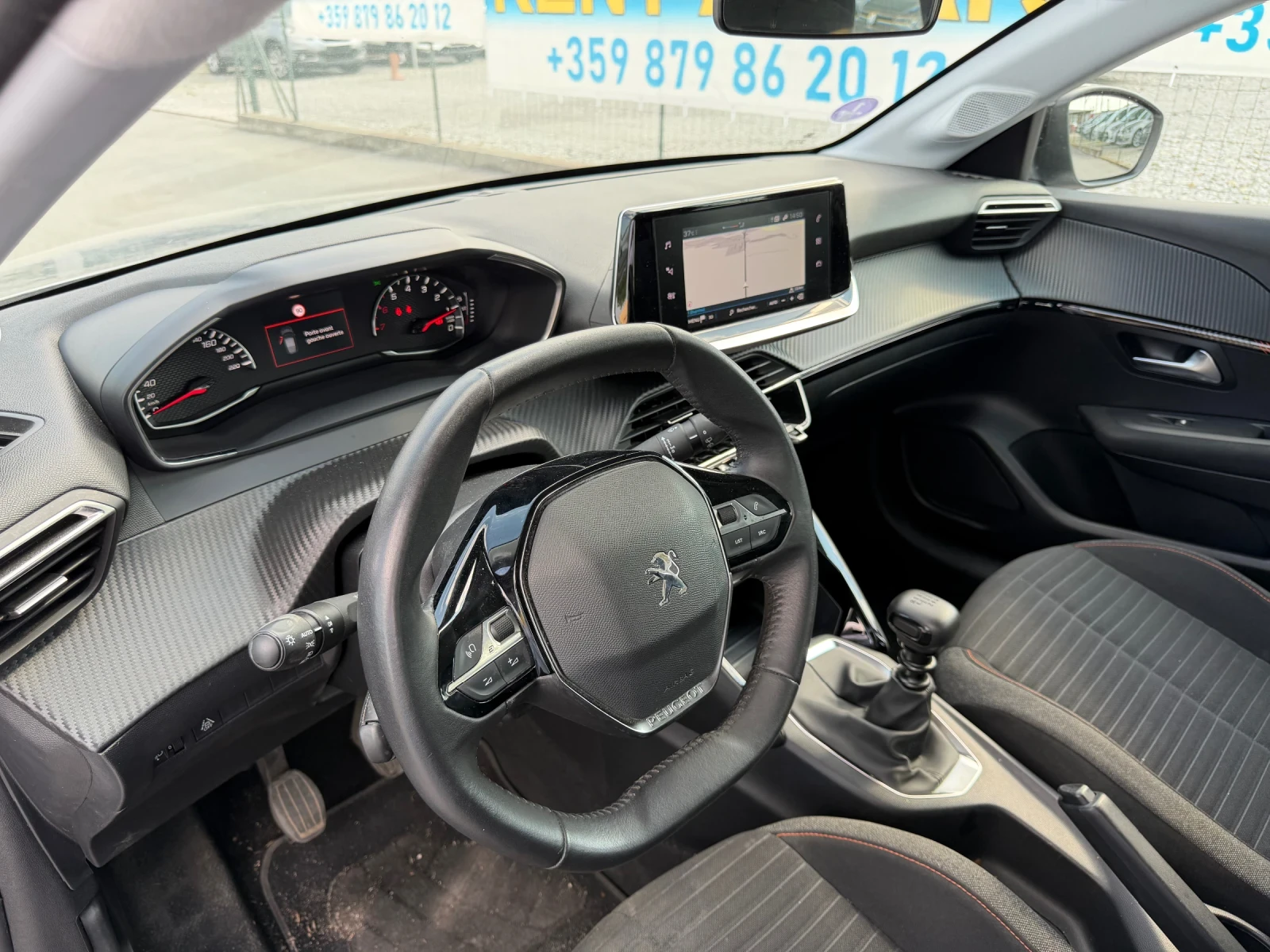 Peugeot 208 1.2 puretech, снимка 14 - Автомобили и джипове - 55543142
