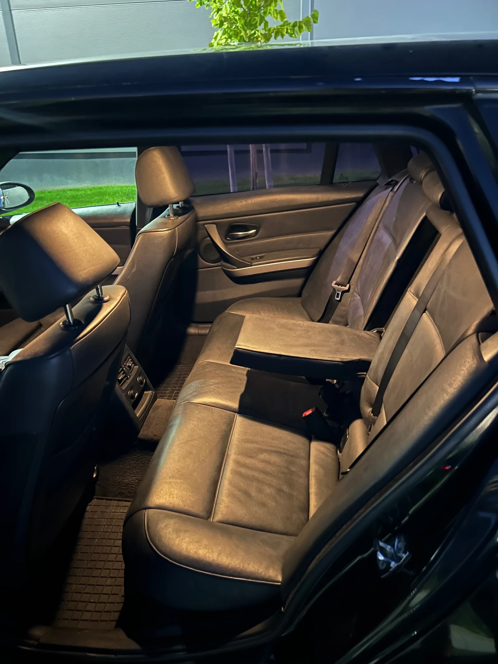 BMW 330, снимка 11 - Автомобили и джипове - 56346480