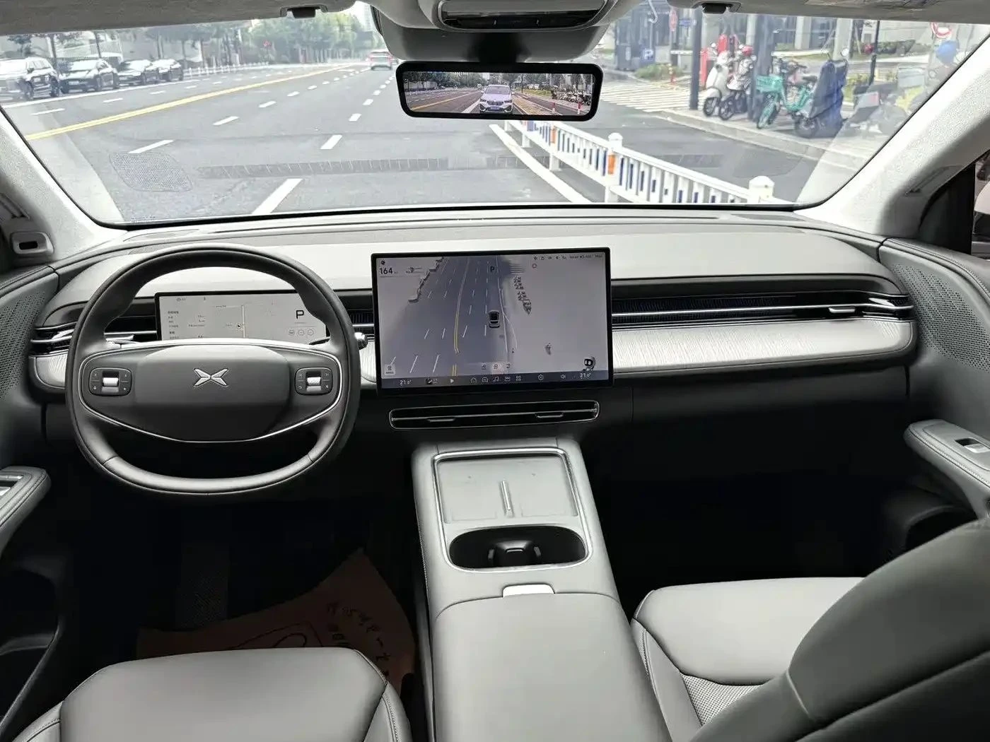 Xpeng G6, снимка 8 - Автомобили и джипове - 56690057