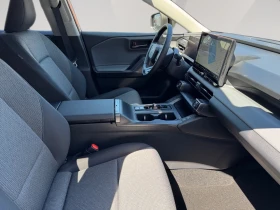 Toyota Rav4 2.5 HYBRID* 4x4* TEAMPLAYER* DISTR* KEYLESS* CAMER, снимка 11