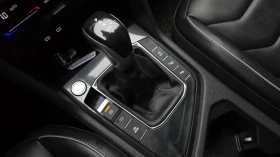 VW Tiguan 2.0 TDI Premium | LED | Адаптив. круиз| Памет| , снимка 9