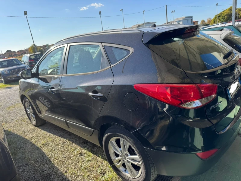 Hyundai IX35 1.7crdi, навигация, снимка 4 - Автомобили и джипове - 48795034