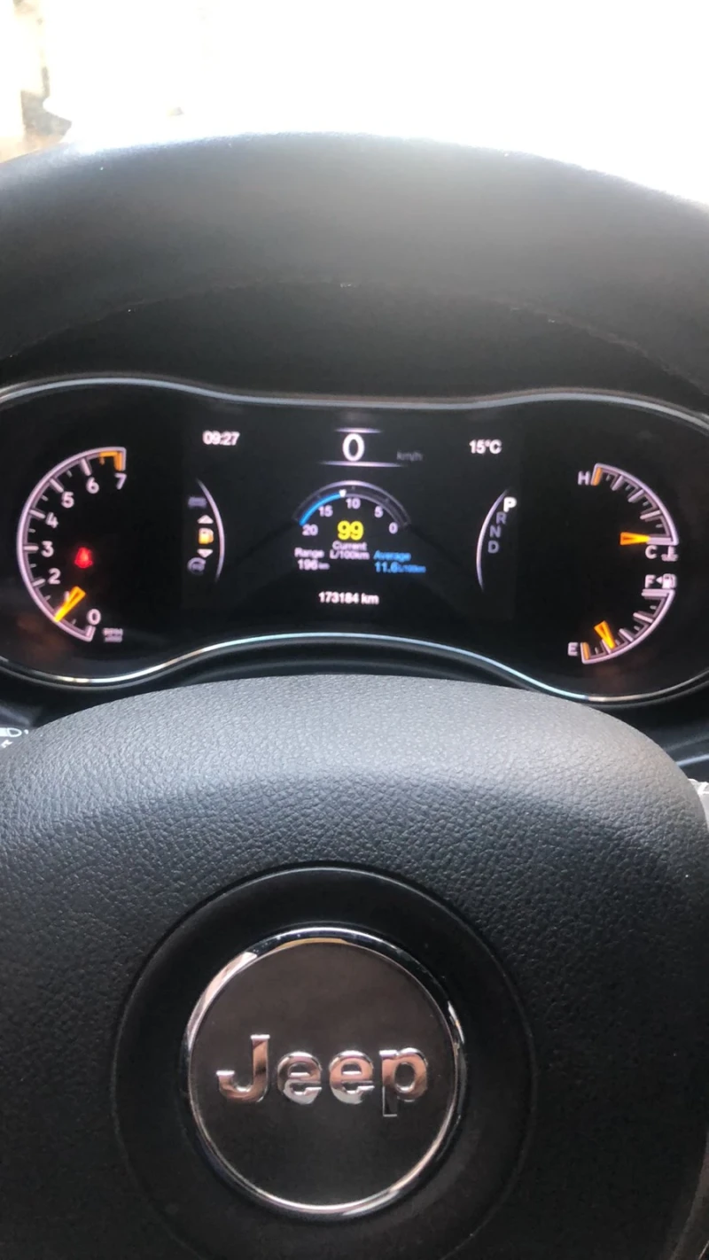 Jeep Grand cherokee, снимка 3 - Автомобили и джипове - 52348498