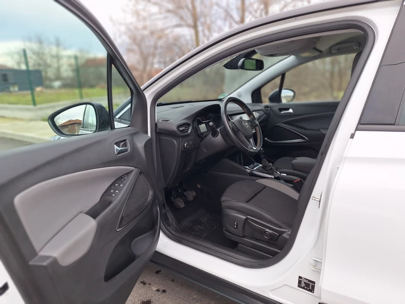 Opel Crossland X 1.2, снимка 10 - Автомобили и джипове - 53305938