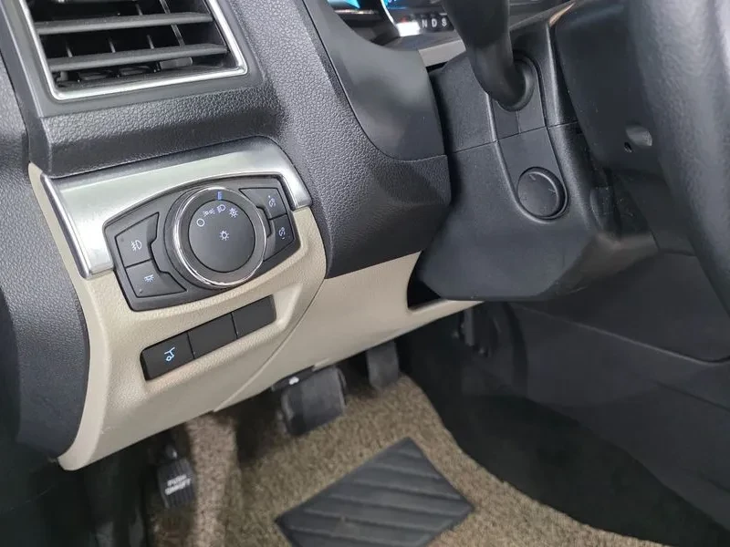 Ford Explorer 2.3 AWD, снимка 15 - Автомобили и джипове - 54351540