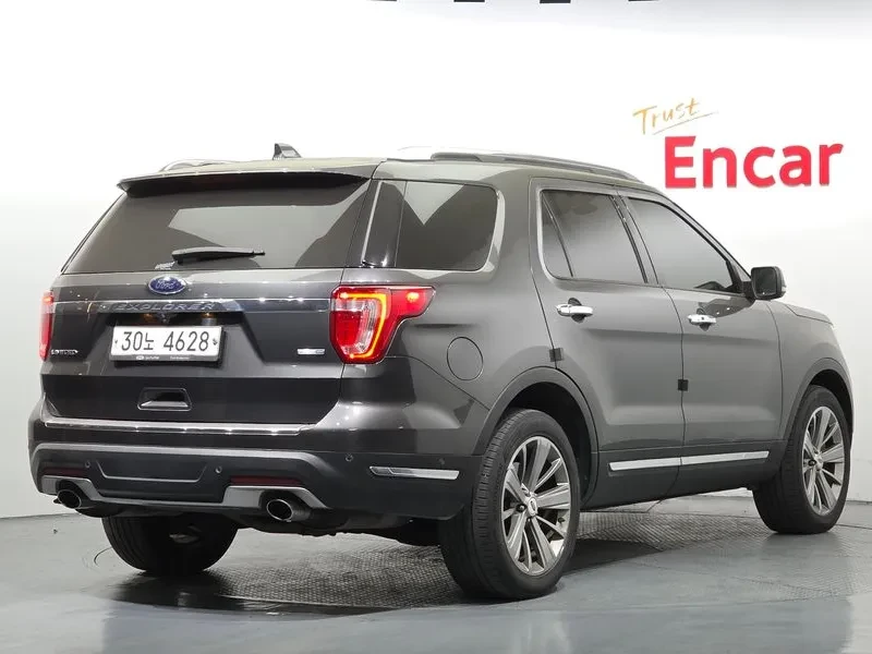 Ford Explorer 2.3 AWD, снимка 2 - Автомобили и джипове - 54351540