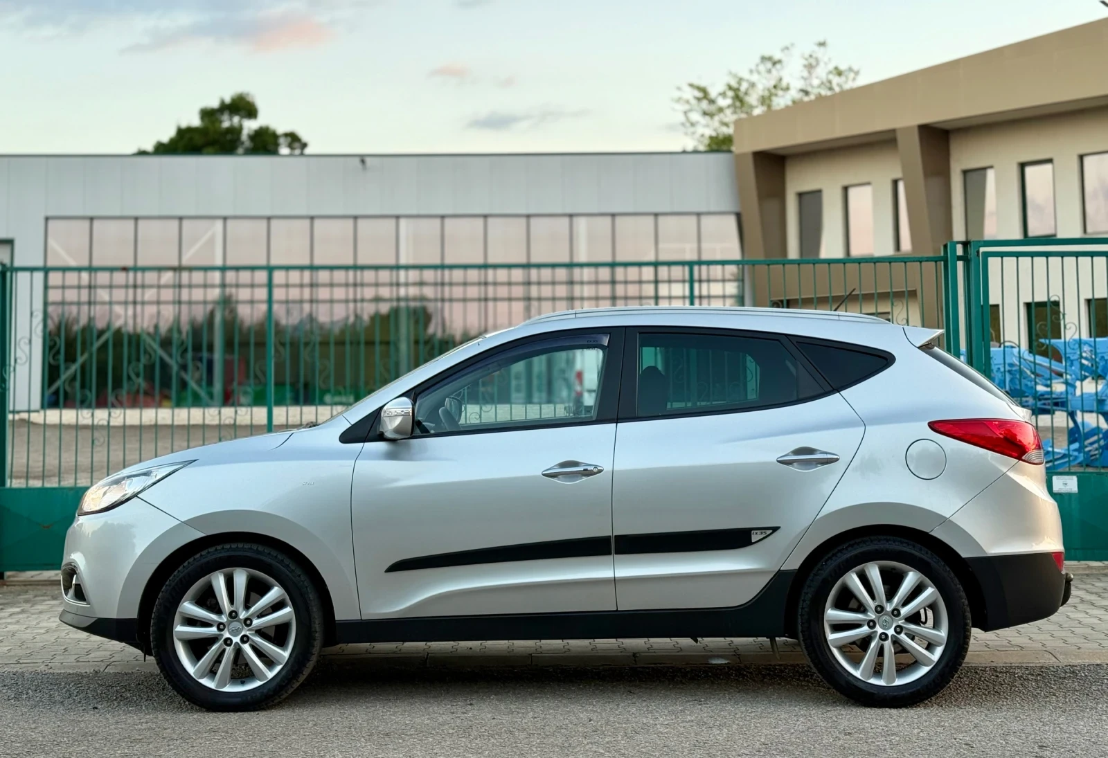 Hyundai IX35 2.0CRDi~136hp~4x4~KeylessGo - изображение 8