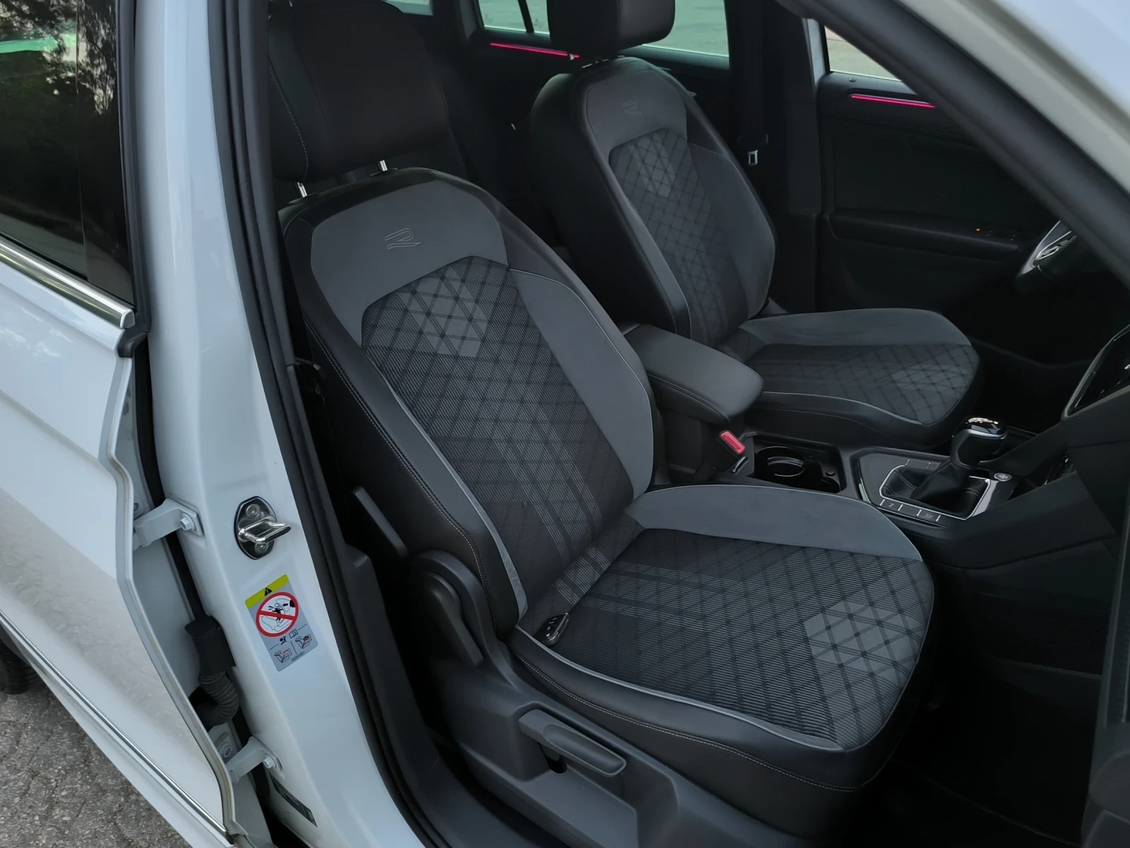 VW Tiguan R Line DIGITAL 19 Дж - изображение 10