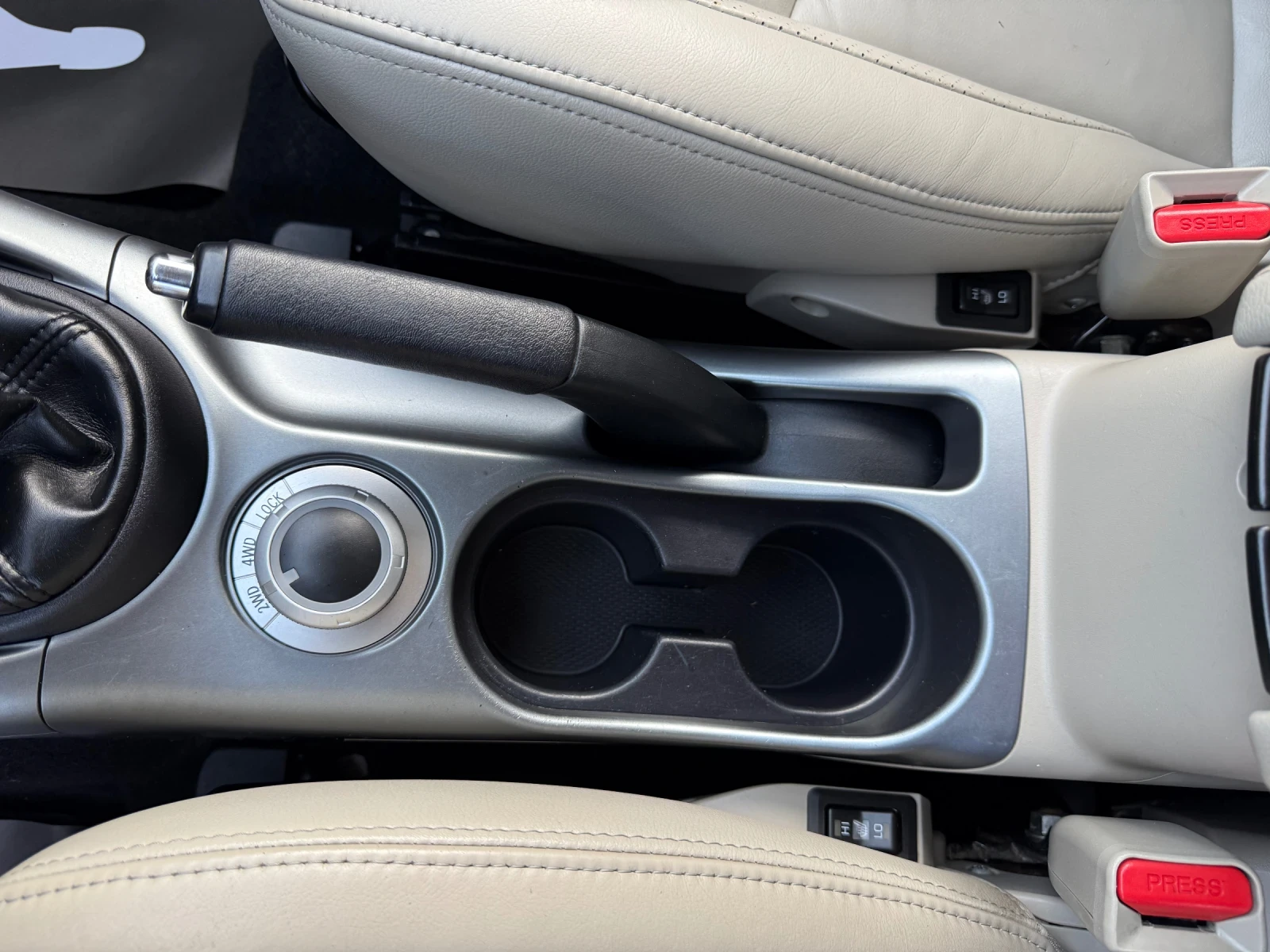 Citroen C-Crosser 2.2HDI 6+ 1  44  | Mobile.bg   11