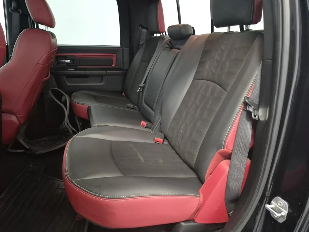 Dodge RAM 1500 * REBEL CREW CAB SHORT BED * CARFAX *  - изображение 10