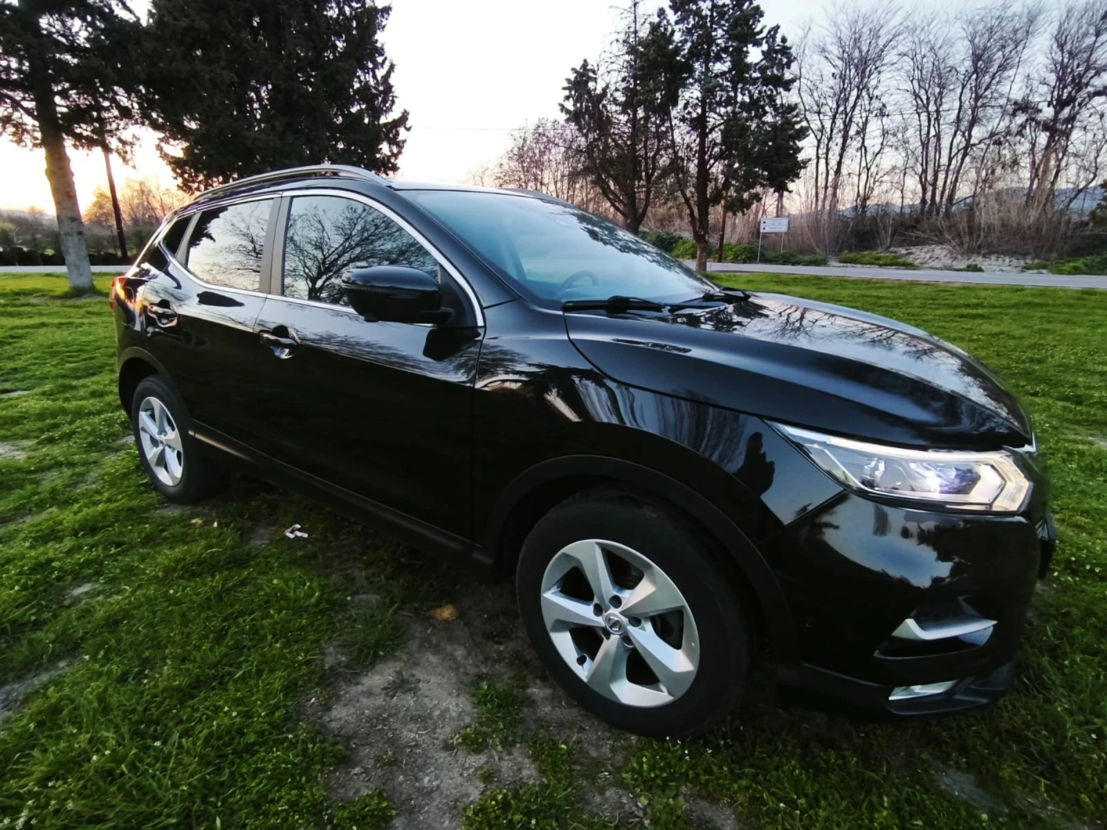Nissan Qashqai 1.5TDI , снимка 4 - Автомобили и джипове - 54516477