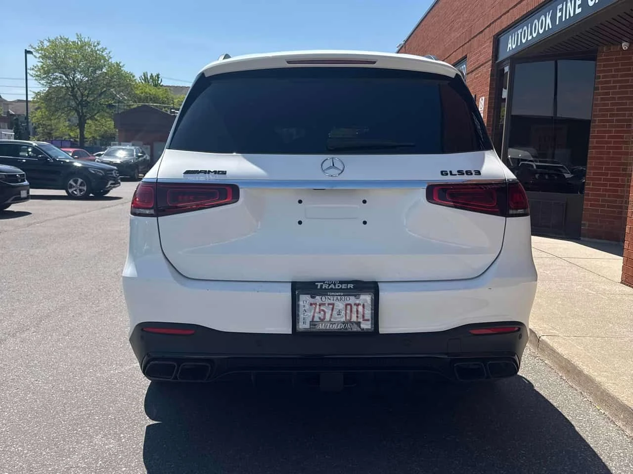 Mercedes-Benz GLS 63 AMG | DISTRONIC | 360 | 3D BURMESTER | ВЪЗДУХ | , снимка 3 - Автомобили и джипове - 54887045