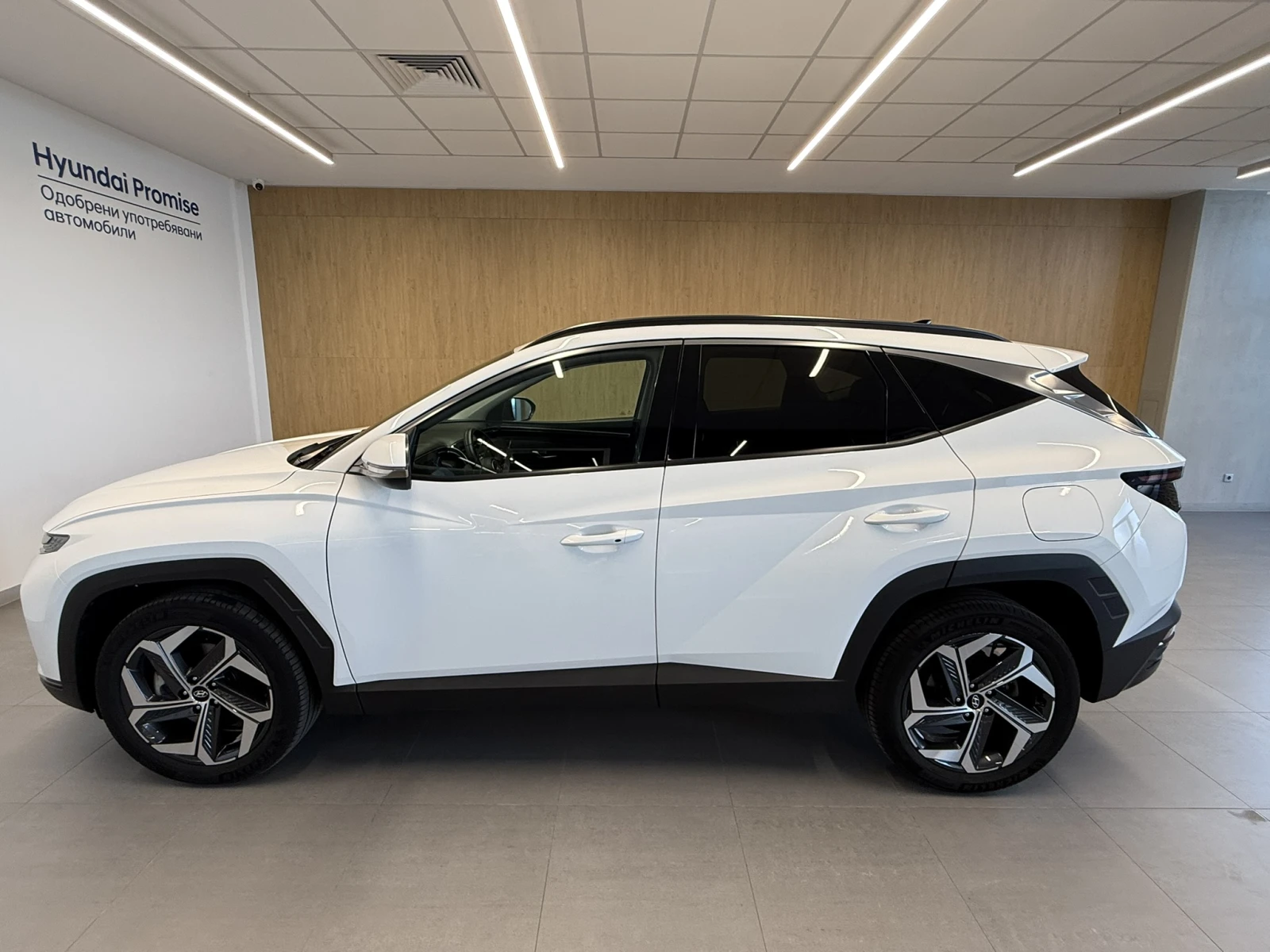 Hyundai Tucson EXCLUSIVE HYBRID, снимка 2 - Автомобили и джипове - 55441964