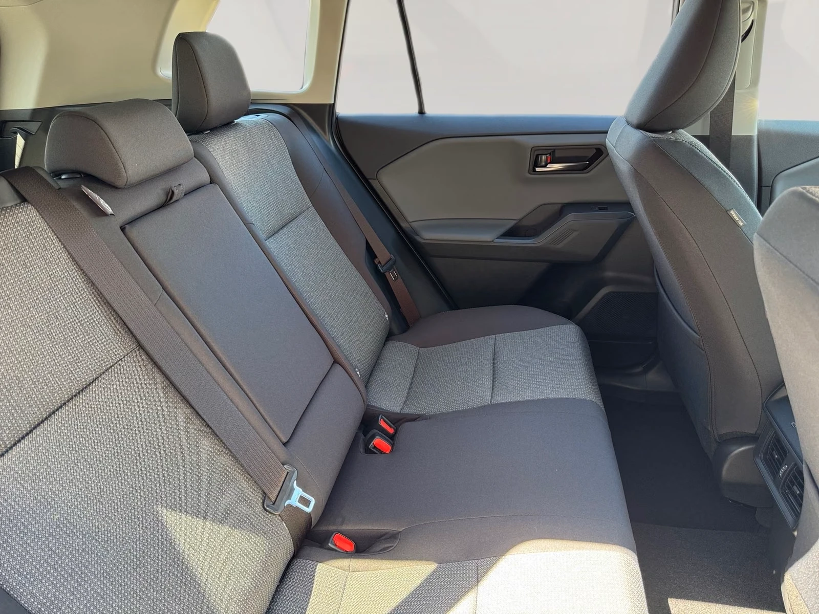 Toyota Rav4 2.5 HYBRID* 4x4* TEAMPLAYER* DISTR* KEYLESS* CAMER, снимка 12 - Автомобили и джипове - 55732959